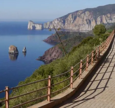 Incantevole Terrazza Sul Mare Wifi E Piscina Nebida