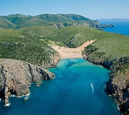 Incantevole Terrazza Sul Mare Wifi E Piscina Nebida